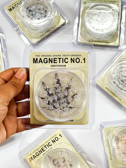 Magnetic no.1 Grinder - Clear